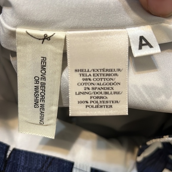 Floral Print Mini Skirt by Ann Taylor/ White, Black & Blue/ Size 8 - Picture 8 of 8